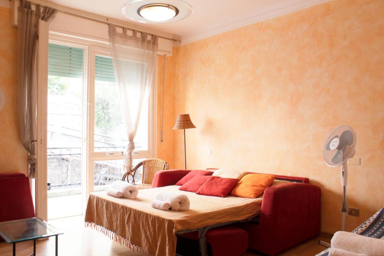 200 Metri Dal Mare Relax Con Ampio Terrazzo Apartment อาลัสซิโอ ภายนอก รูปภาพ