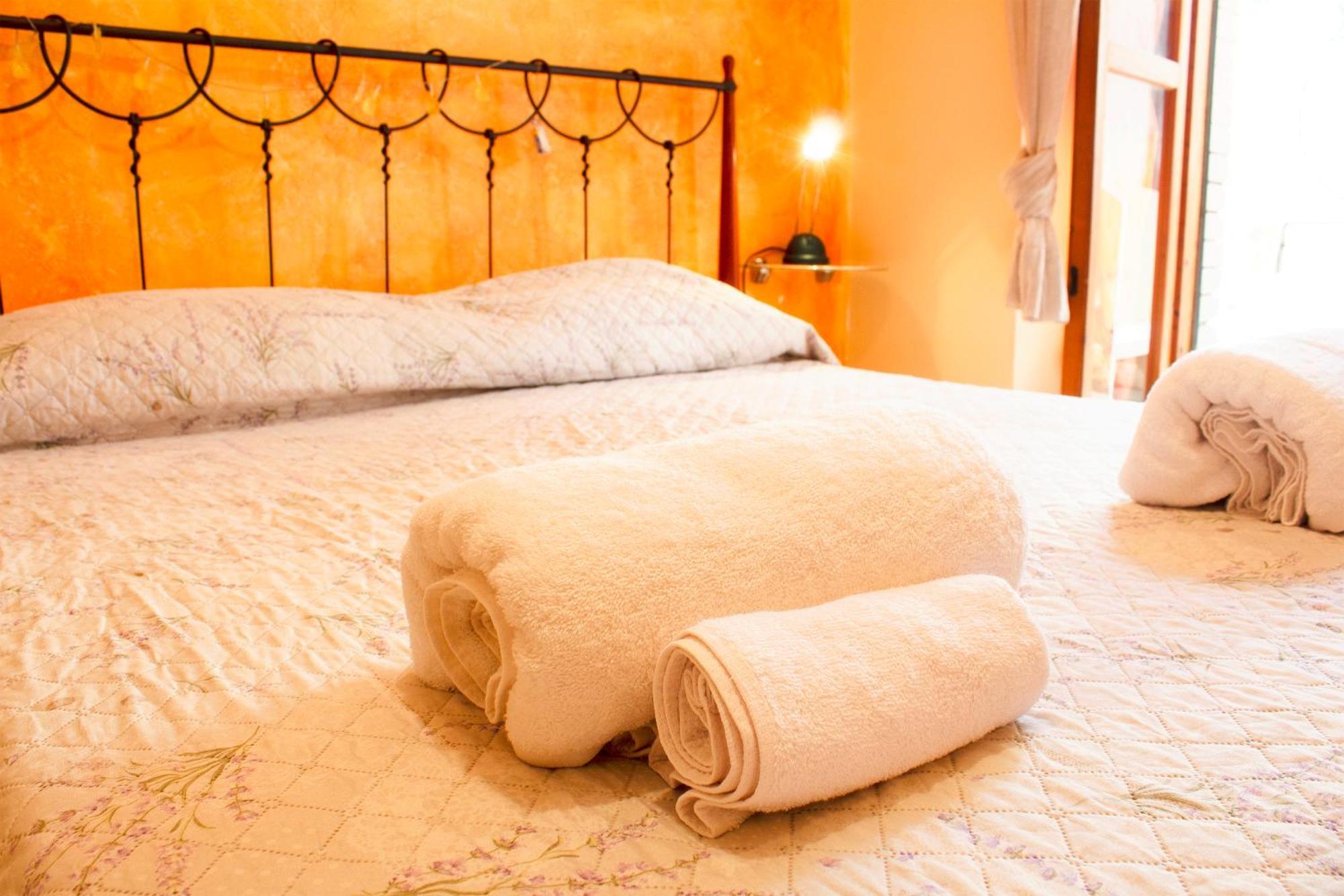 200 Metri Dal Mare Relax Con Ampio Terrazzo Apartment อาลัสซิโอ ภายนอก รูปภาพ
